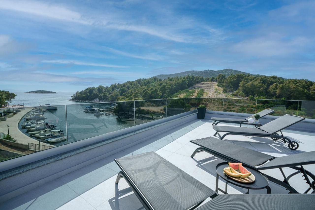 Villa Gray Tribunj  Luaran gambar
