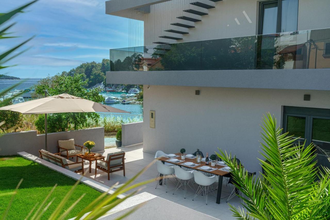 Villa Gray Tribunj  Luaran gambar