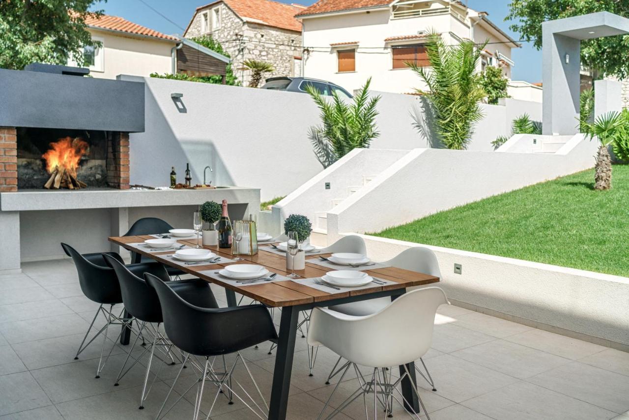 Villa Gray Tribunj  Luaran gambar