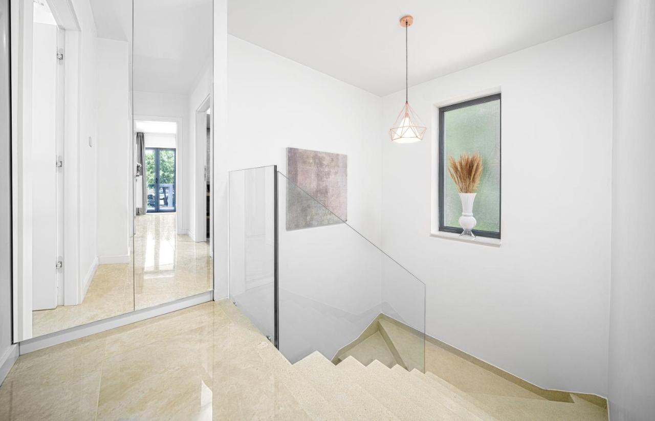 Villa Gray Tribunj  Luaran gambar