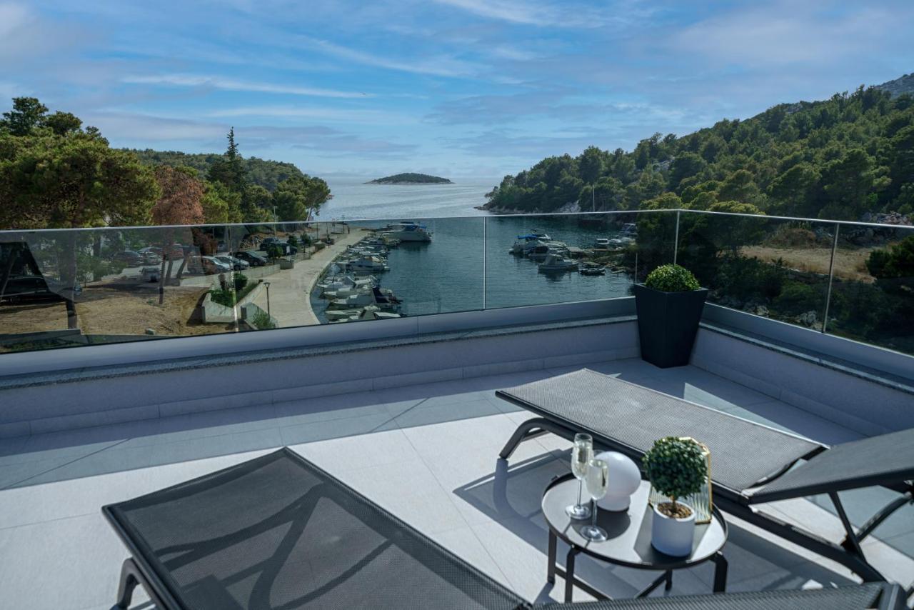 Villa Gray Tribunj  Luaran gambar